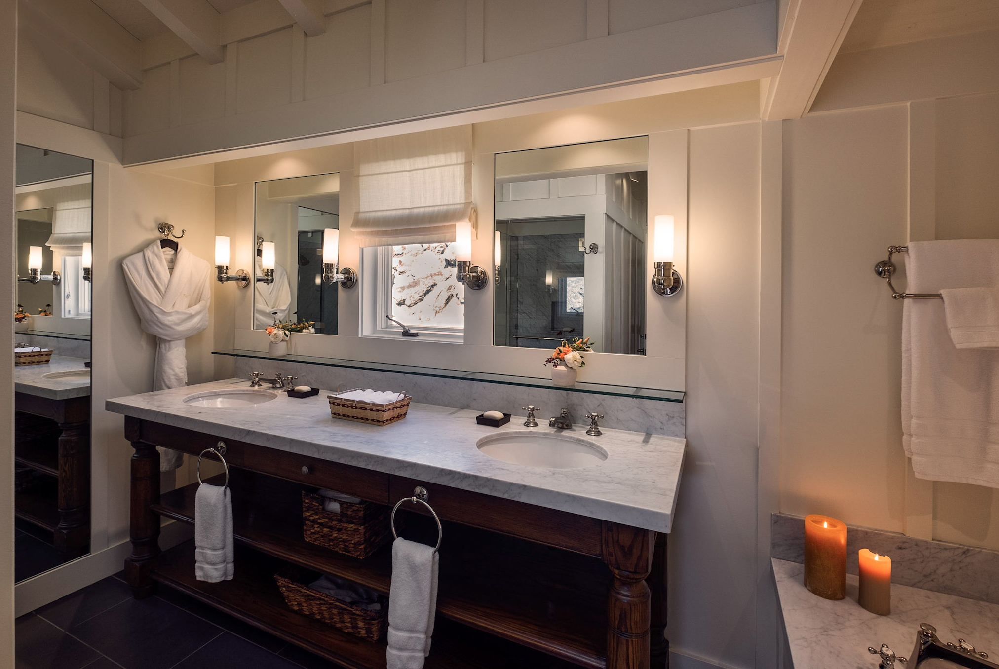 Treeline suite bathroom with dual vanities