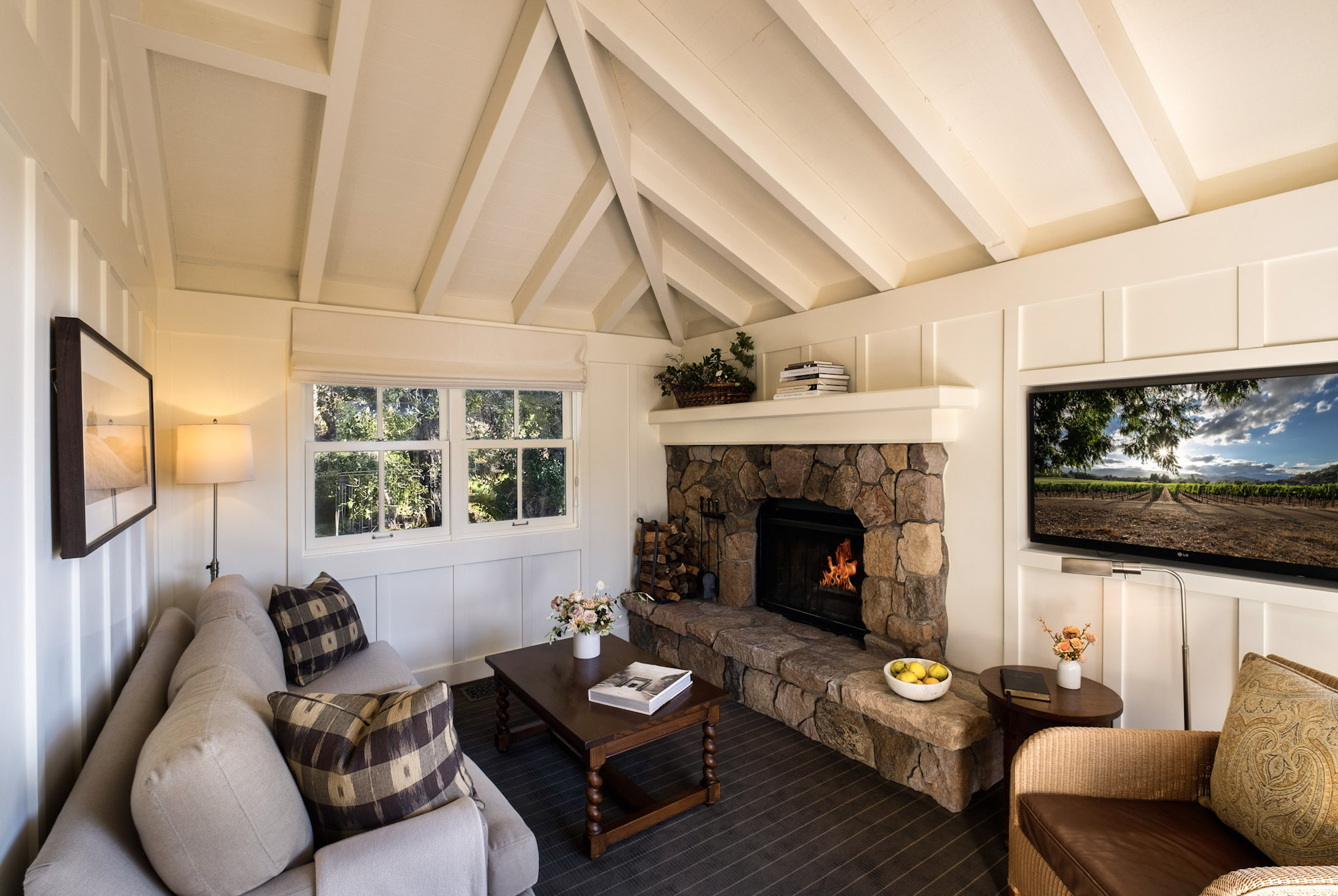 Treeline Suite living room with sitting area and fireplace