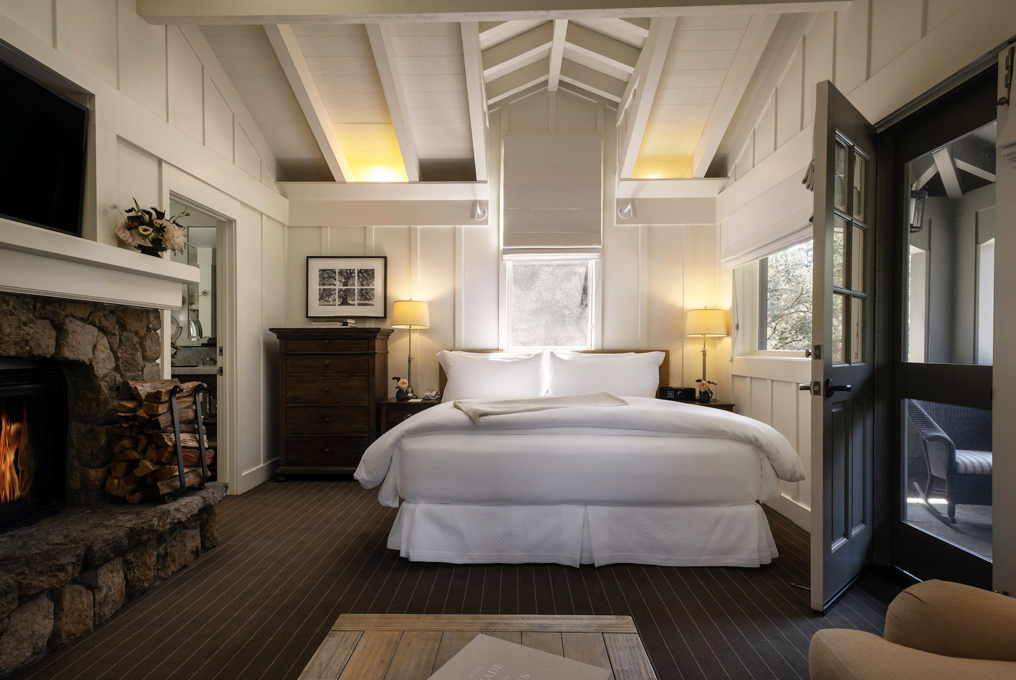 Cottage Room_bedroom with fireplace