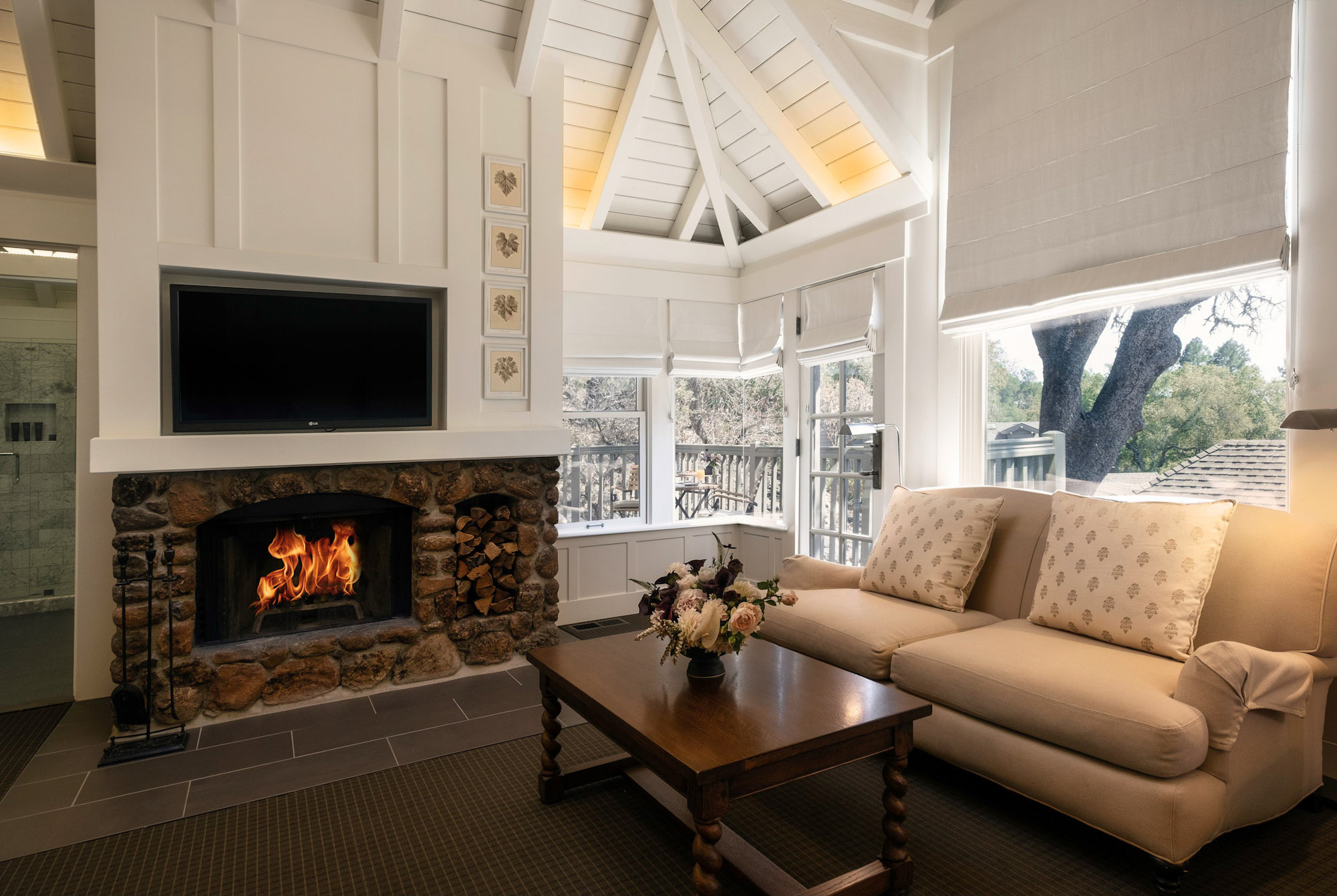 Oakview Room seating area and fireplace